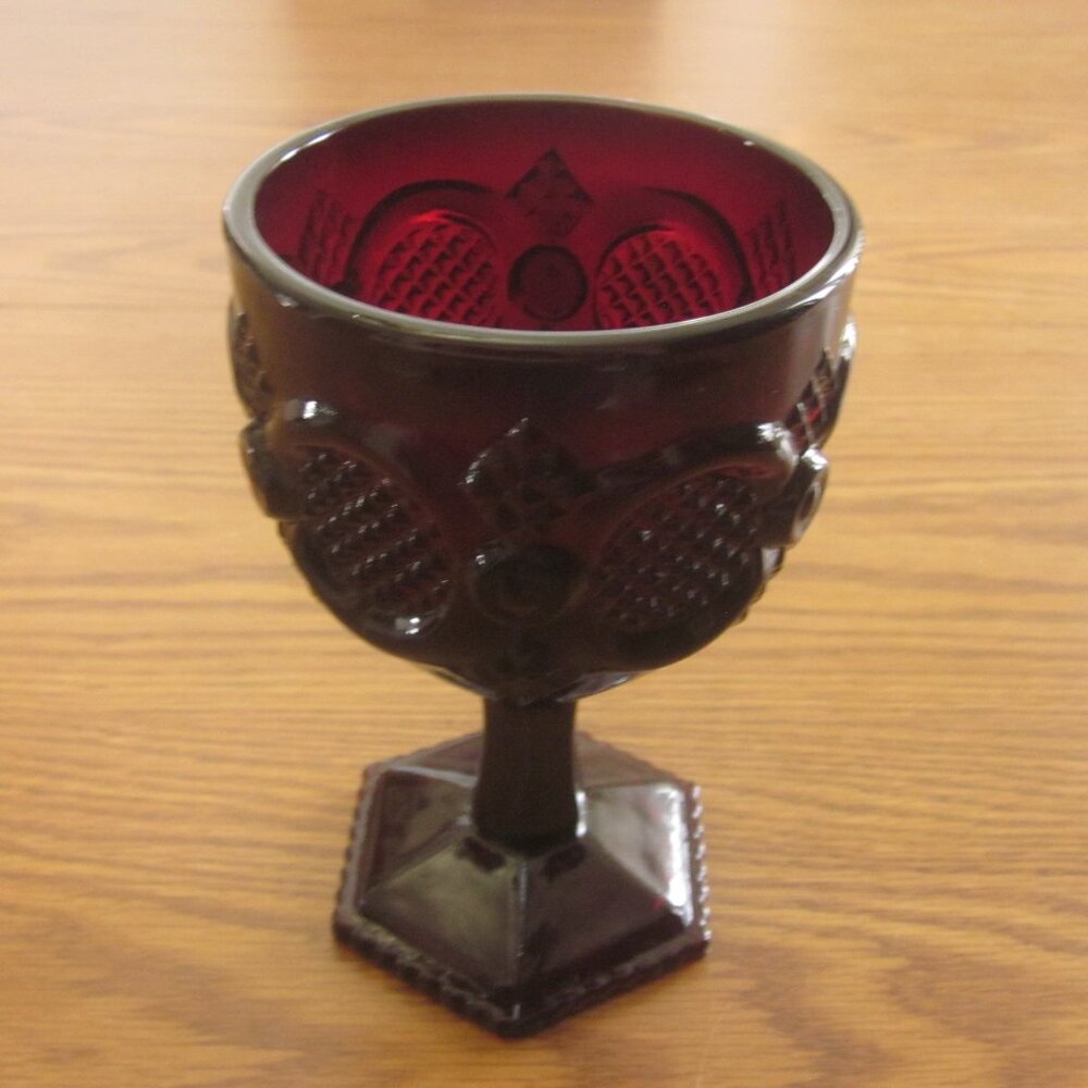 Avon 1876 Cape Cod Collection Water Goblet